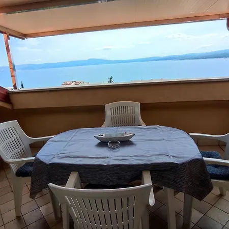 בית נופש In Mit Schoener Terrasse By Interhome *